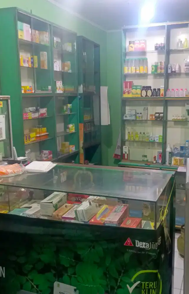 Jual Etalase / Rak Toko Full Set Bekas