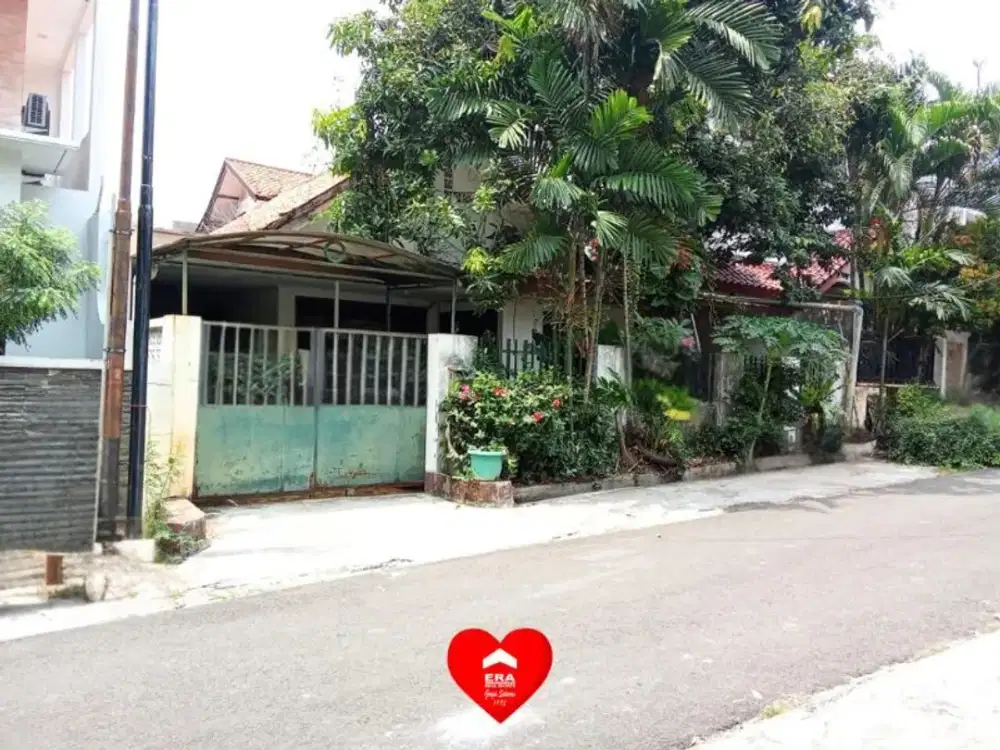 Rumah di Jalan Mendawai, Kebayoran Baru, Jakarta Selatan