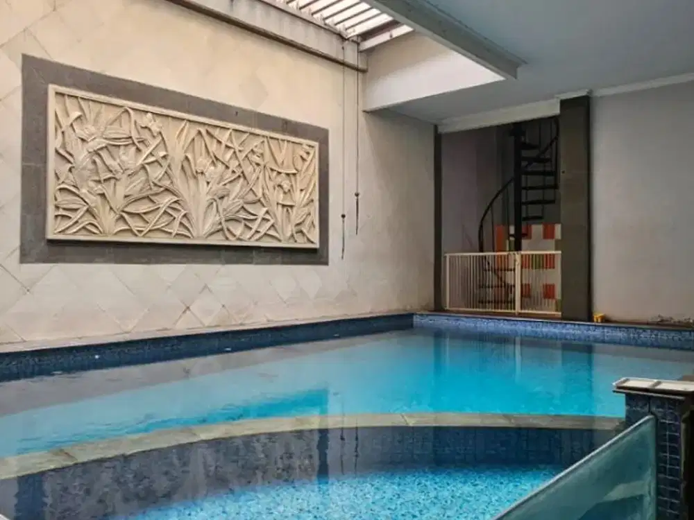 Rumah Strategis Dgn Swimming Pool di Bintaro Tangsel Lr-17250