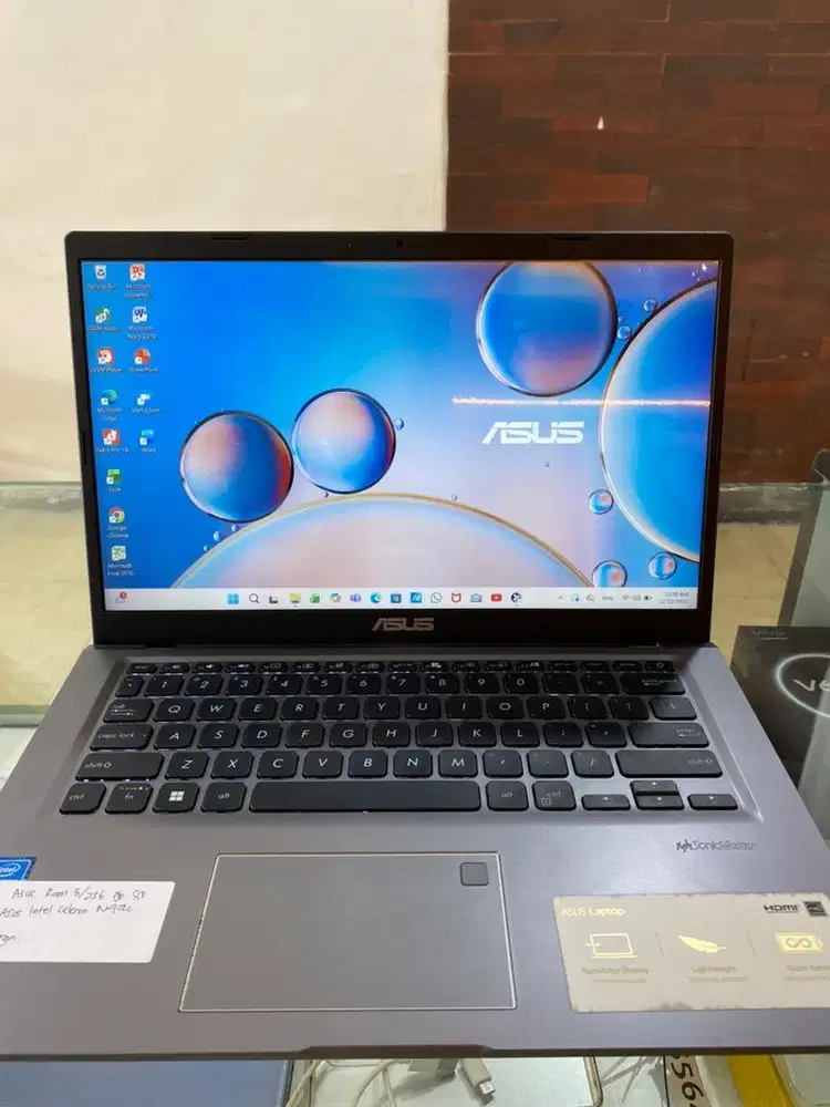 Asus intel celeron n4020 ram 8/256 gb