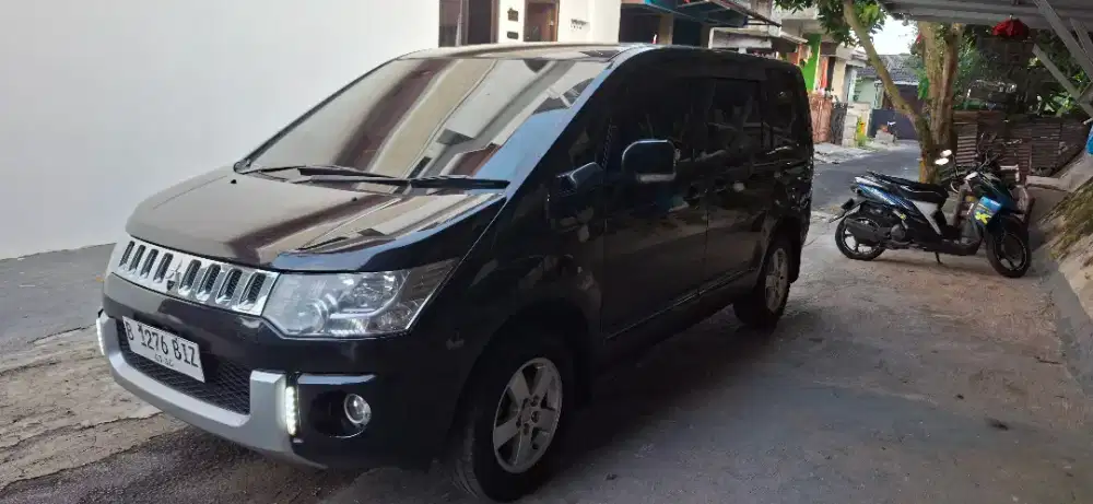 Mitsubishi Delica 2014-2015 pajak hidup