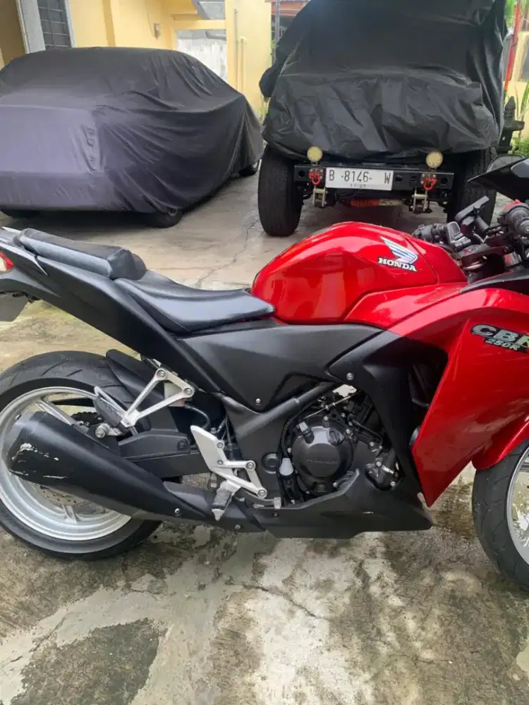 Honda CBR 250 CBU 2011