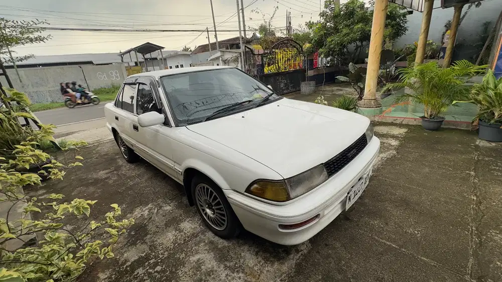 Toyota Corolla 1990 Bensin