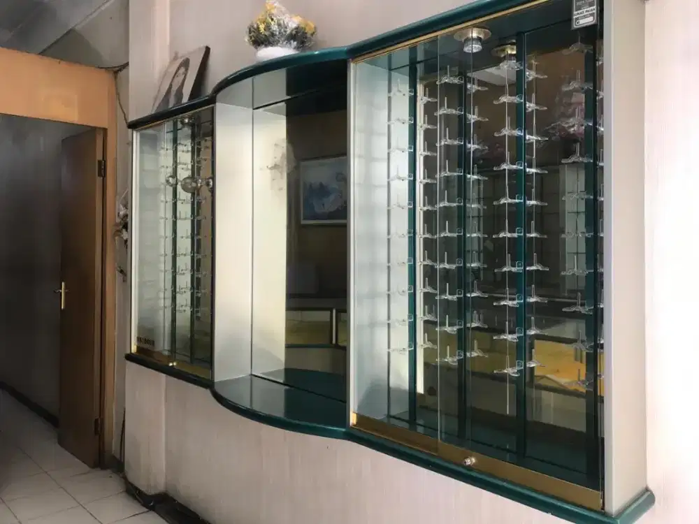 Rak Optik/ Display