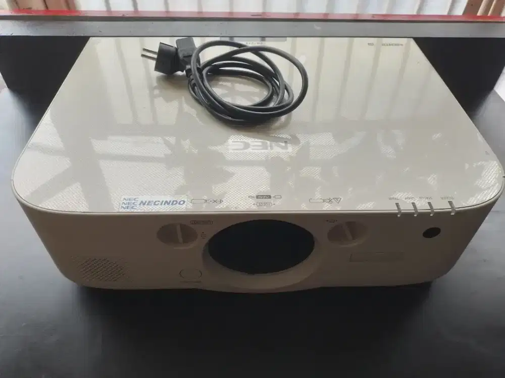 Nec PA721X Proyektor