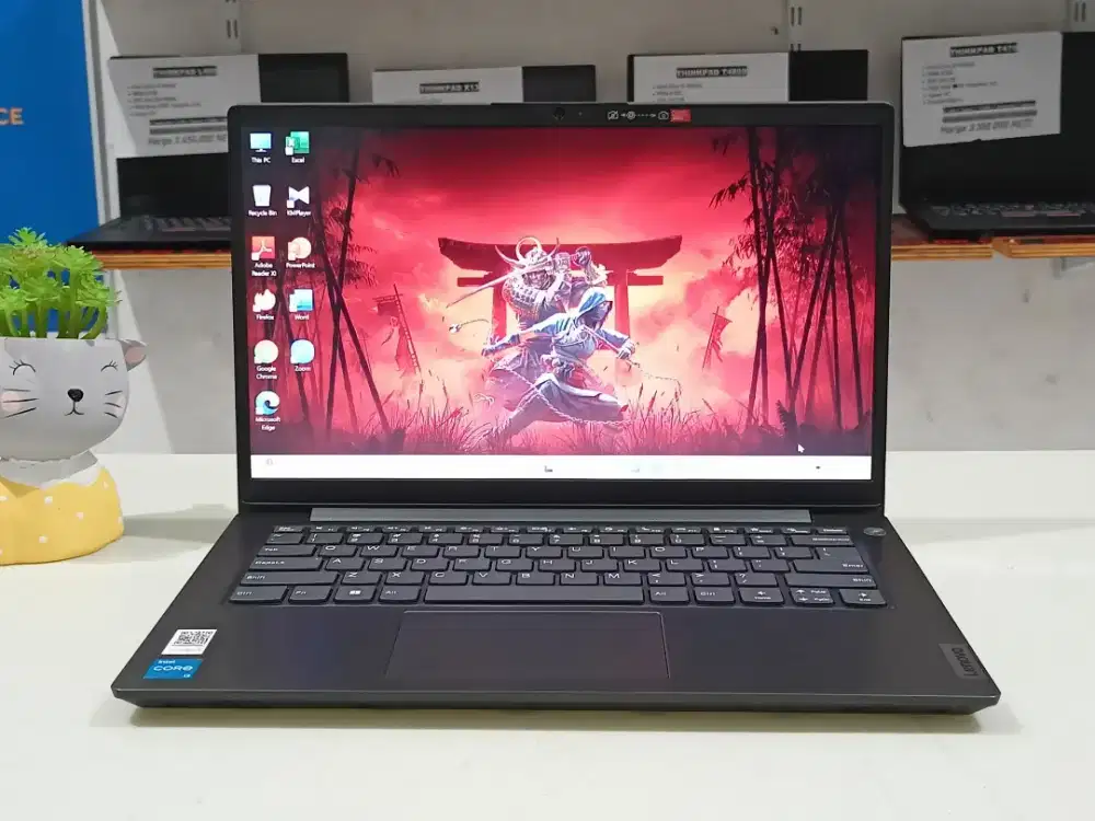 Laptop bekas Lenovo V14-G3 IAP Intel Core i3-Gen12 Ram 8 GB