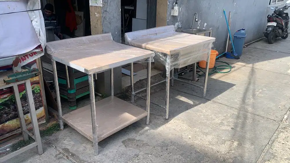 Bagian Finishing atau Poles Stainless