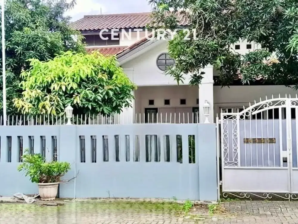 Dijual Rumah Luas Ada Taman Depan Dan Halaman Belakang Yang Luas