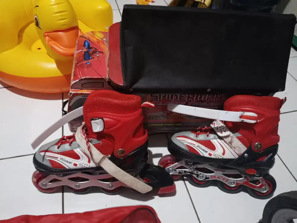 Sepatu roda anak