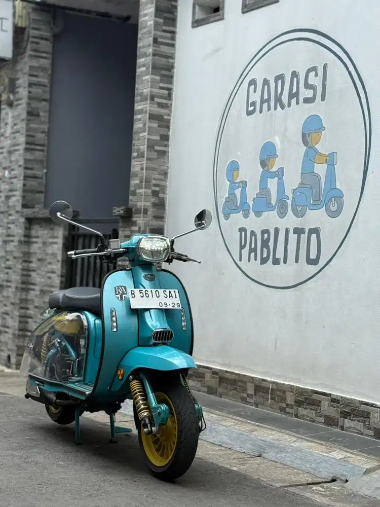 Royal Alloy GP clear Case blue 2024