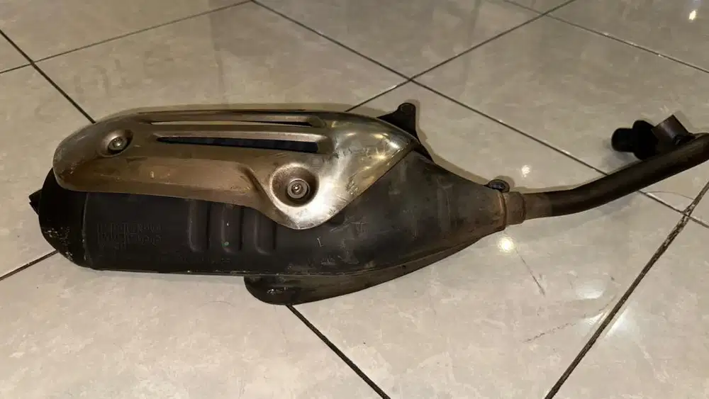 Knalpot original vespa sprint iget