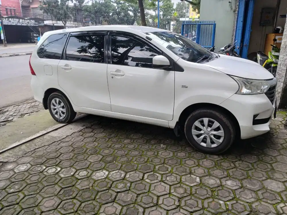 Toyota Avanza E AT 2016 – Kondisi Terawat