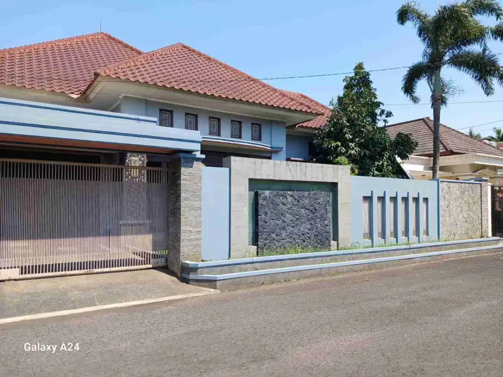 RUMAH BUKIT DIENG KOTA MALANG