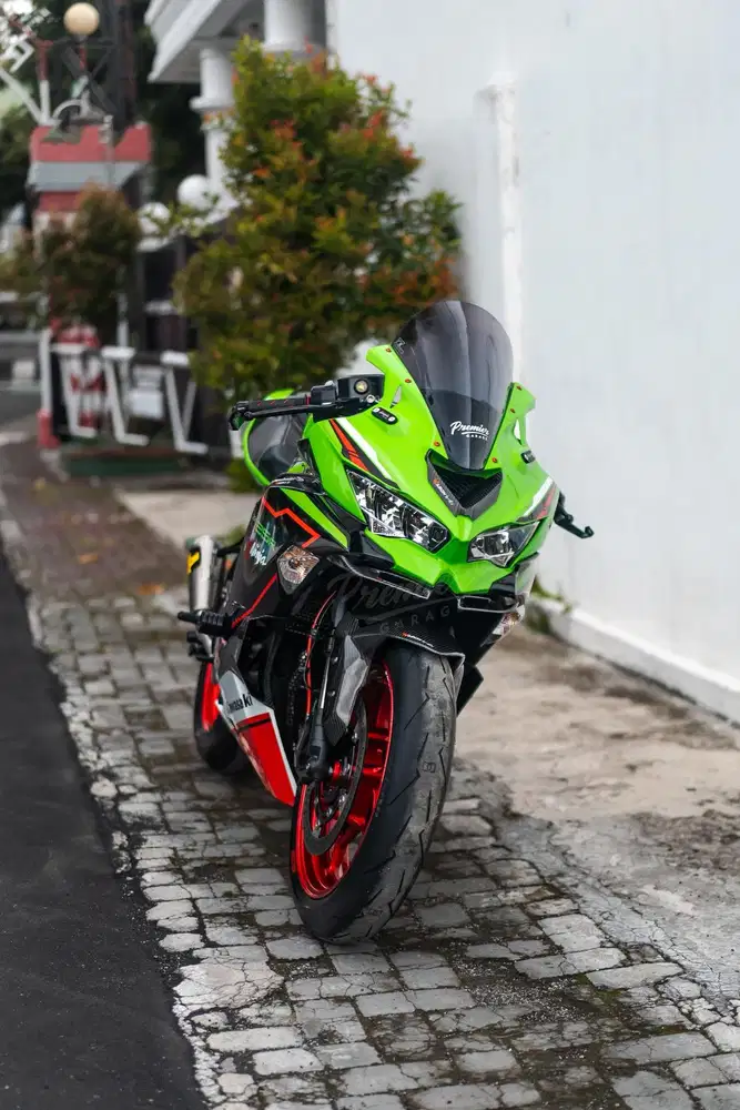 Fullspec Moge Kawasaki Ninja ZX25r ABS KRT Full Carbon