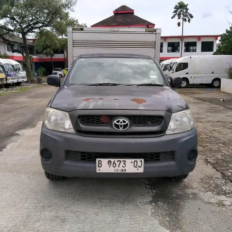 TOYOTA HILUX DELVAN BOX 2.0 MT 2009