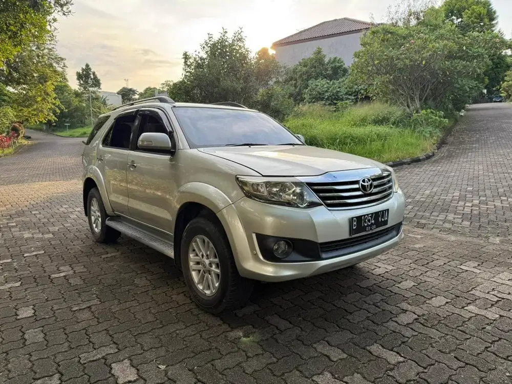 DIJUAL MURAH CASH FORTUNER DIESEL 2011