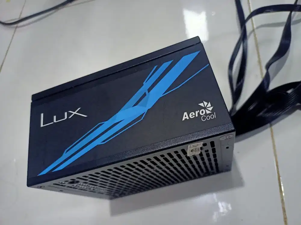 Power suplay pure Aerocool 550w