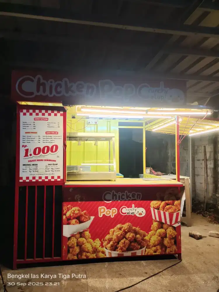 Dicari karyawan buat jualan chicken