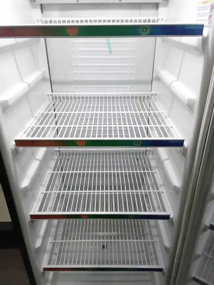 Showcase/Kulkas Sanken SRS 278 BK