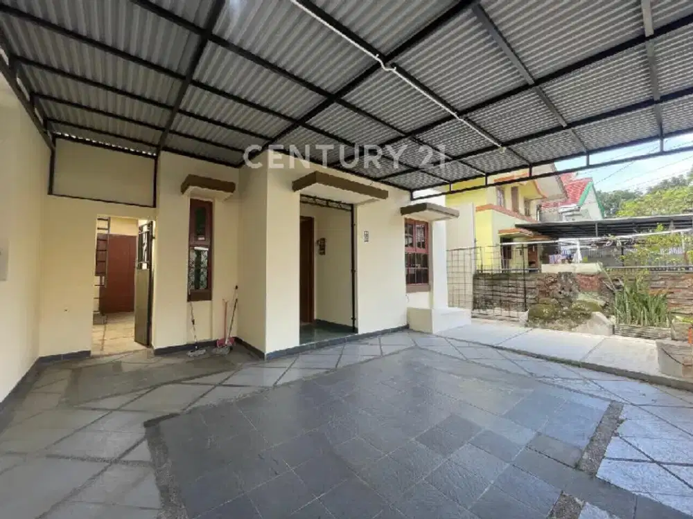 Rumah Siap Huni Nyaman Komplek Arcamanik Bandung