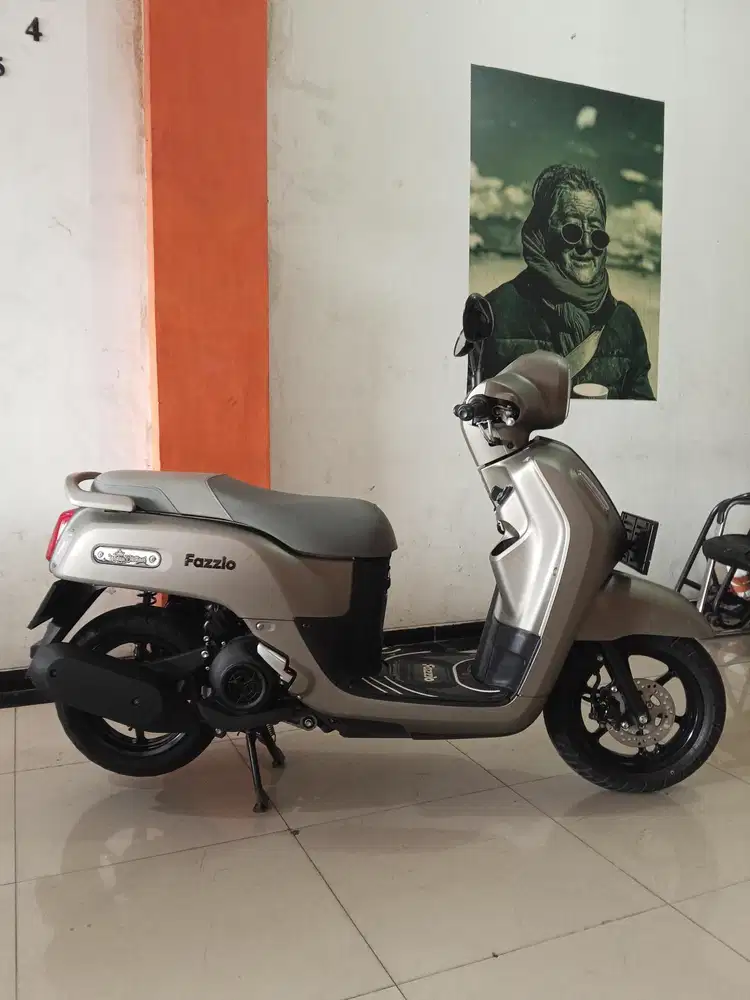 YAMAHA NEW FAZIO LUX HYBRID BLUE CORE EXO THN 2025 seperti baru