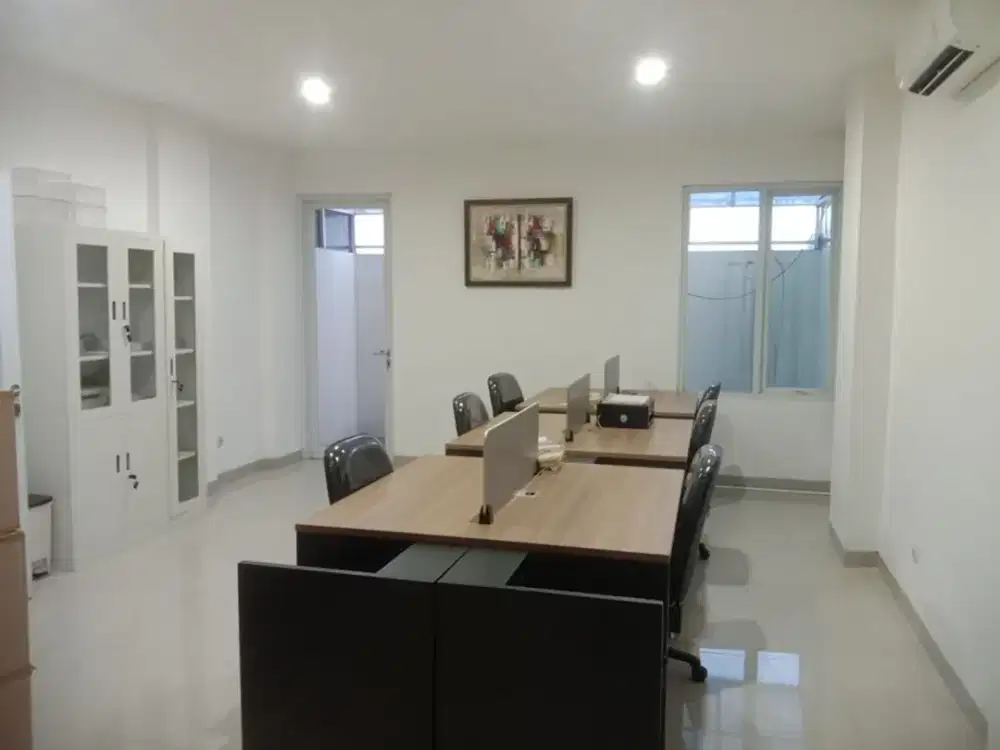 Ruko Bangunan Baru 4 Lantai di Pasar Rebo Jakarta Timur