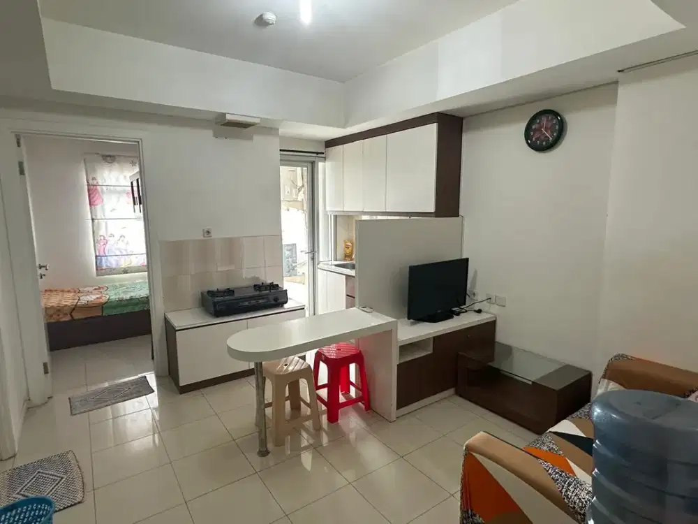 ready disewakan apartemen green lake sunter,tipe 2bedrooms full furnished,hadap timur,,AC 3