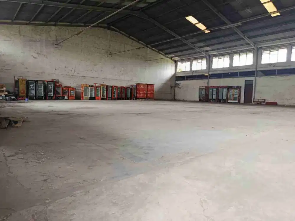 Gudang Strategis siap pakai di Tasik