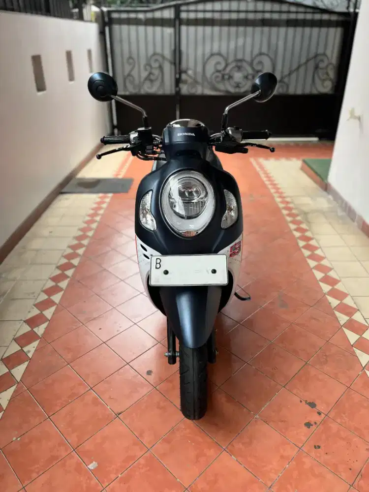 HONDA SCOOPY CBS ISS SPORTY TAHUN 2024 AKHIR PAJAK 2025