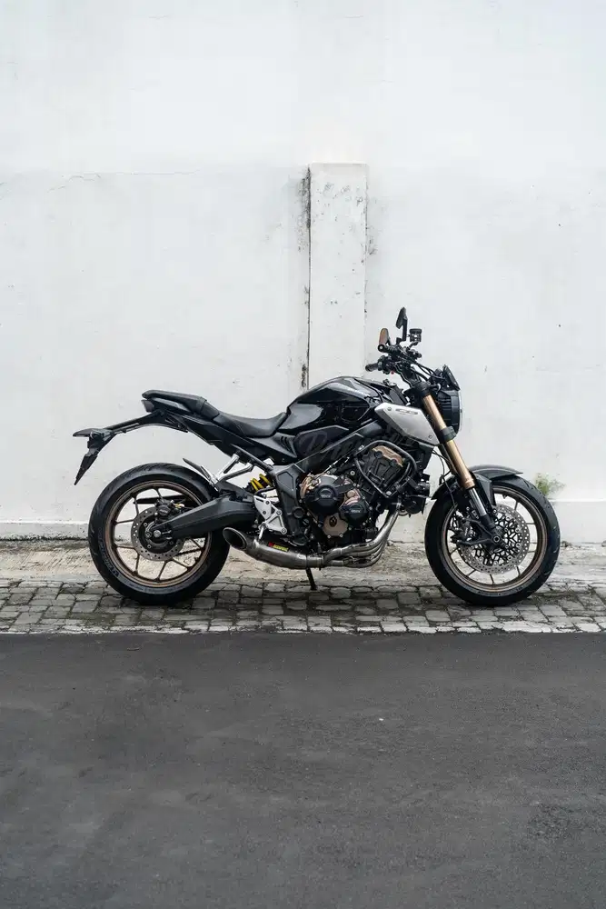 Honda CB650r Neo Sport Cafe Black NIK. 2020 Moge Nyaman
