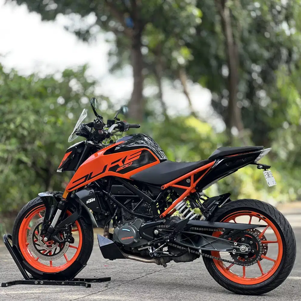 KTM DUKE 200 ABS 2023 ORANGE KM 5K PAJAK PANJANG FULL MULUS