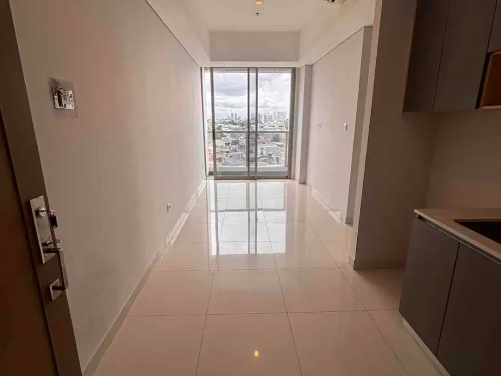 Dijual Taman Anggrek Residences 3BR Brand New..