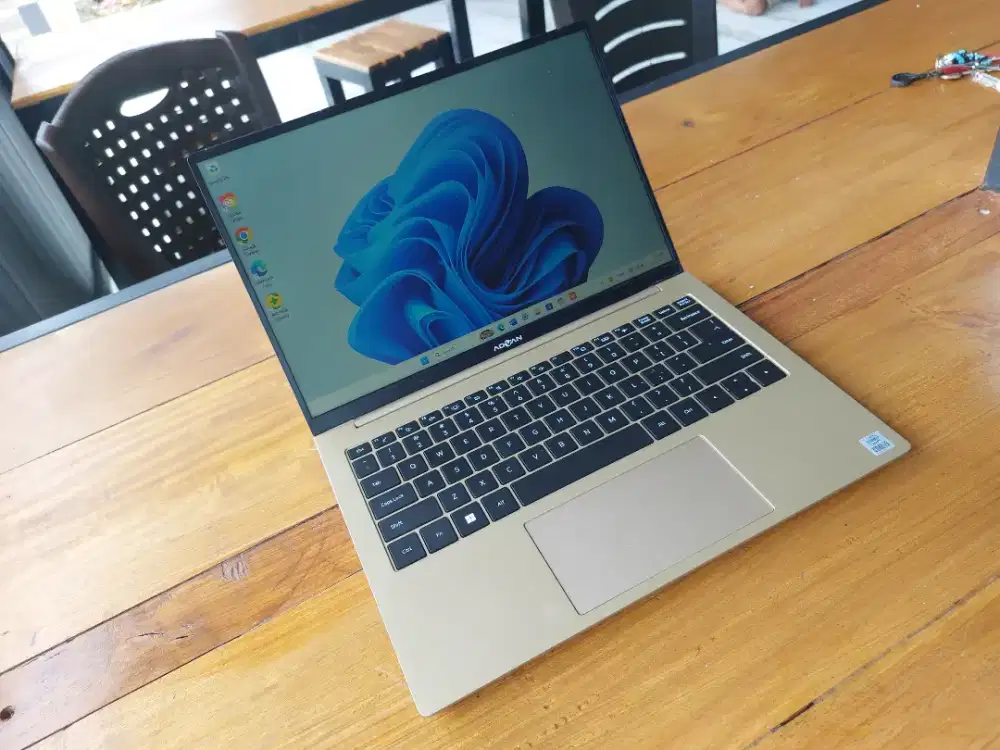 Laptop Advan 1701 Core i5-1035g7 Ram 8GB SSD 256GB fullset