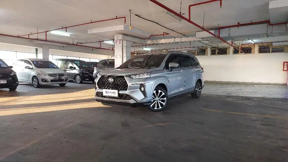 Toyota Avanza  1.5 New Veloz Q CVT Bensin-AT 2021 Silver