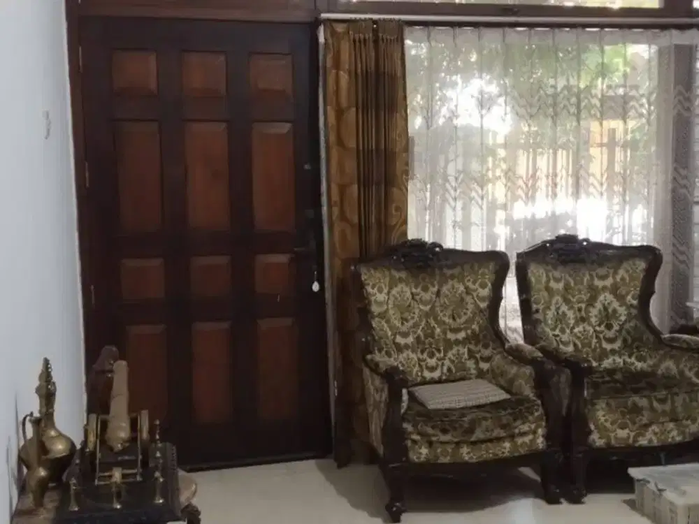 Rumah Bagus dan Lokasi Strategis di Jemursari, Surabaya