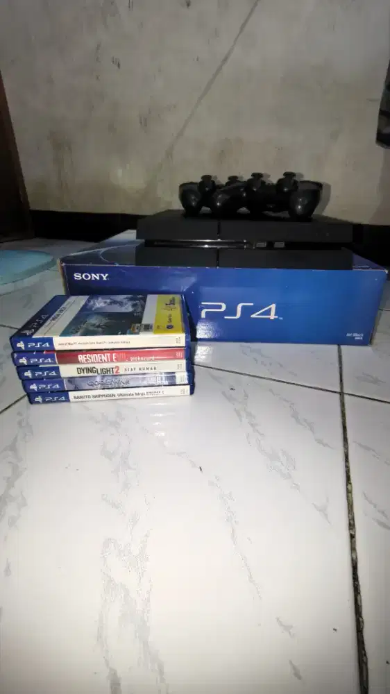 PS 4 ori 1tb lengkap + bd game