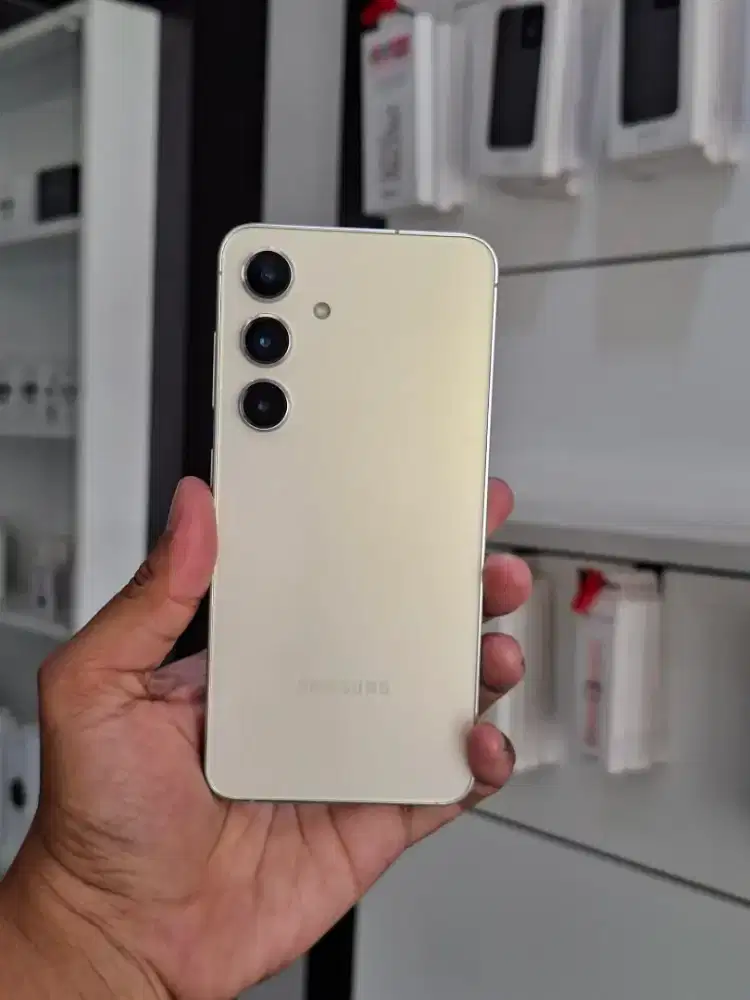 SAMSUNG S24 5G 8/256 BARU