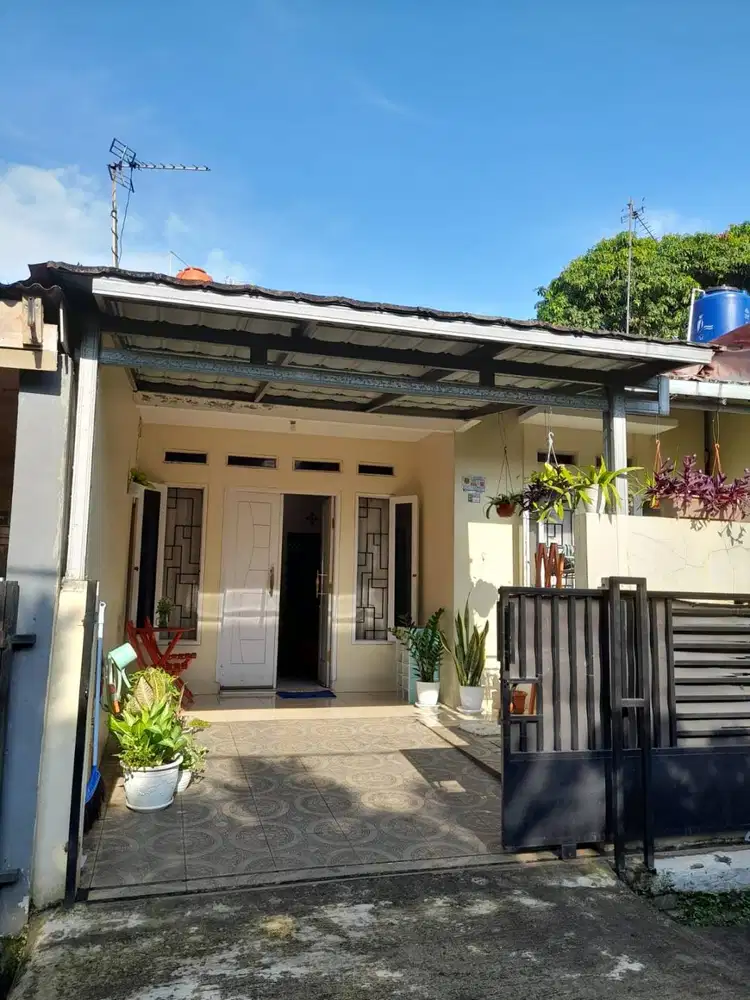 BISMILLAH, DIJUAL RUMAH TINGGAL (nego di tempat langsung dgn pemilik)