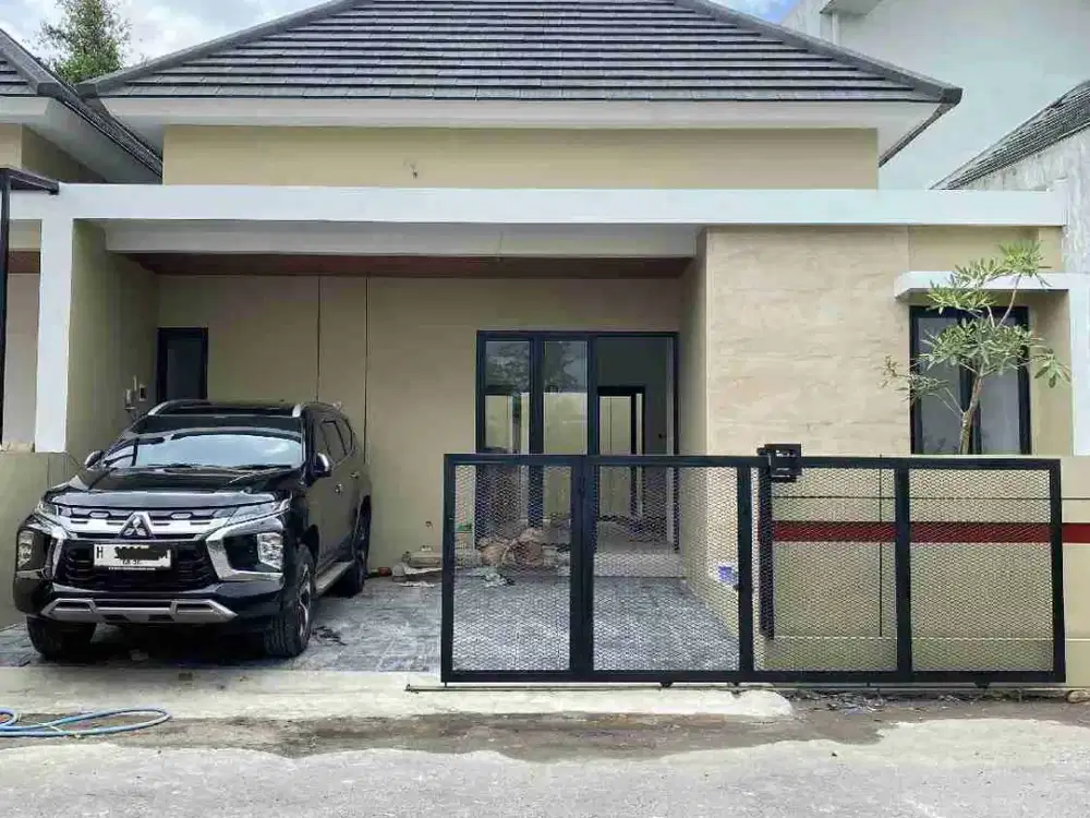 DIJUAL CEPAT RUMAH CANTIK HRGA MENARIK MASIH GREES DEKAT POLSEK SLEMAN