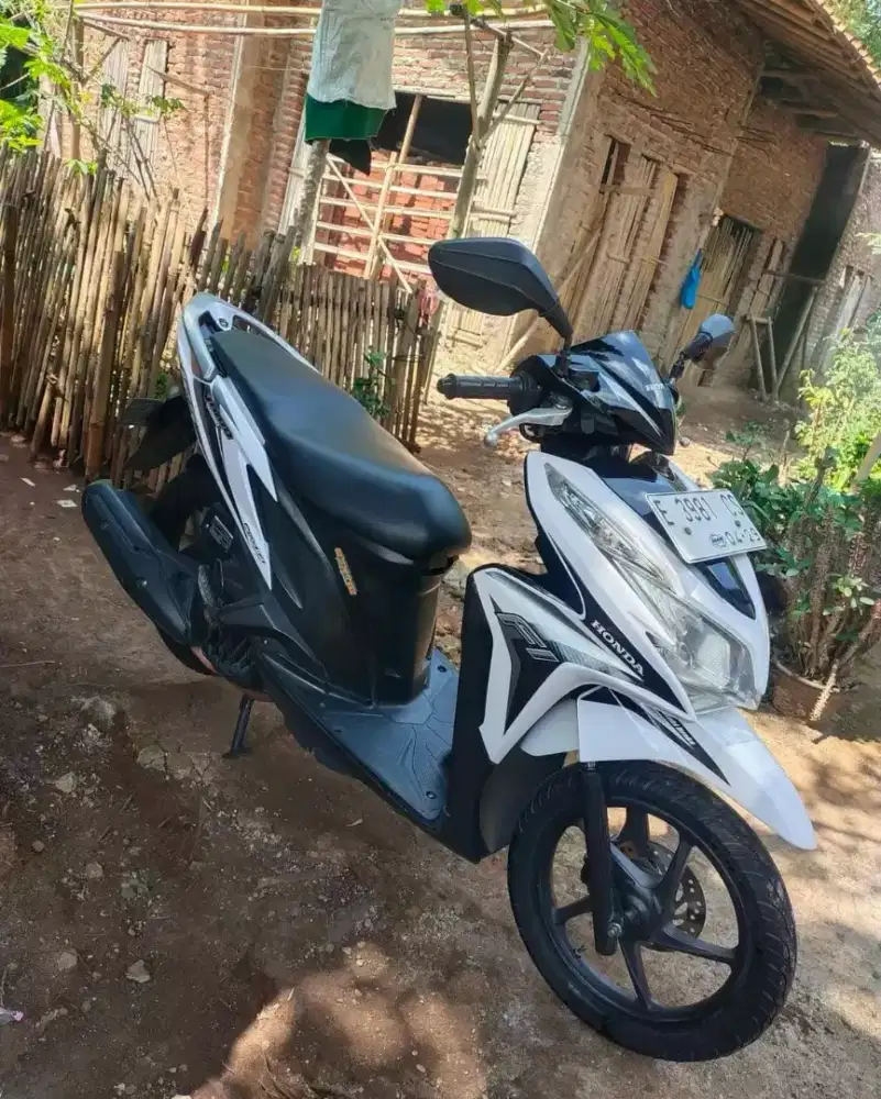Jual motor Vario 2014