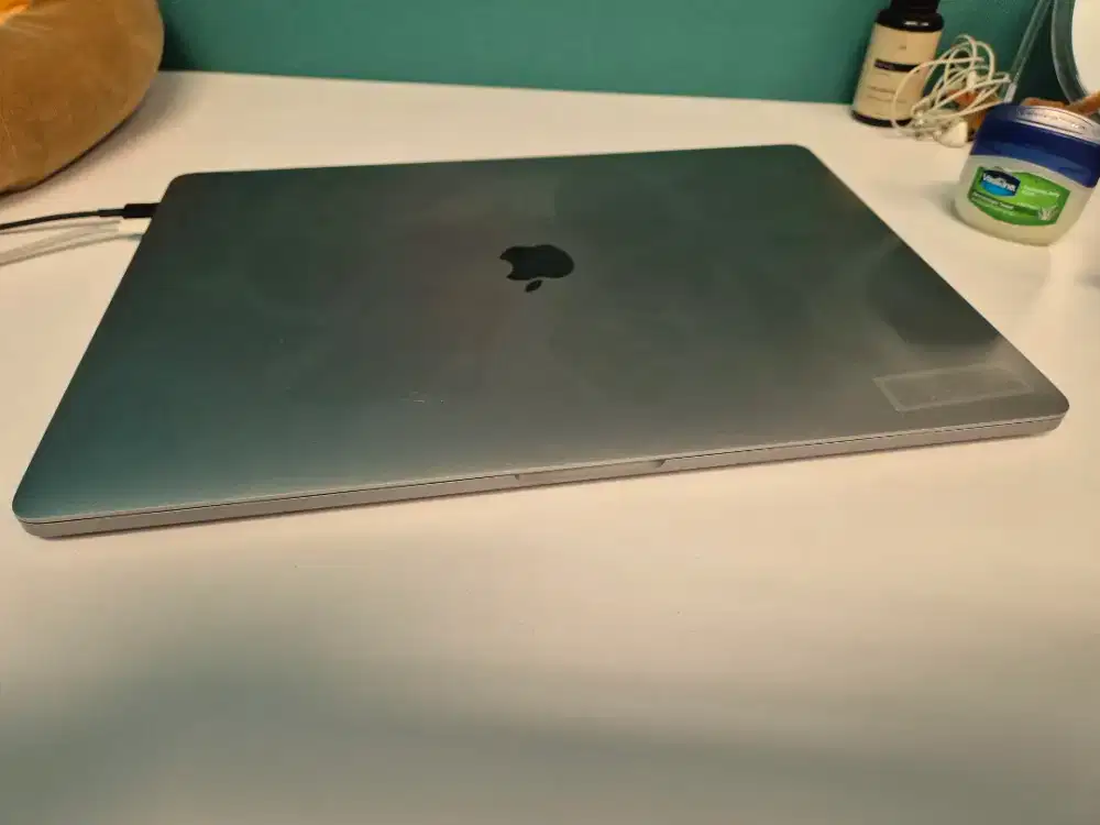 Macbook pro 15 inch 2016 512Gb touchbar