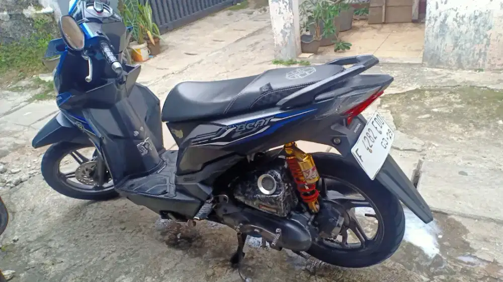 Di jual cepat motor honda beat