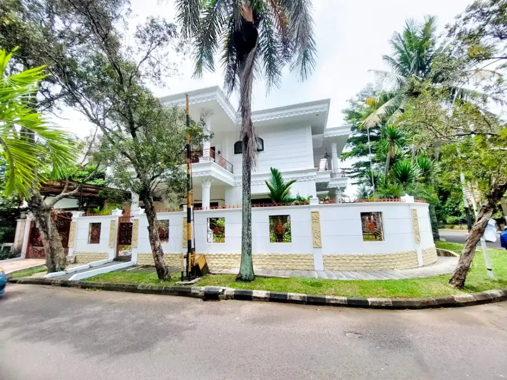Rumah Mewah Hoek Bintaro 2LT 5+2KT 520m² Full Furnished