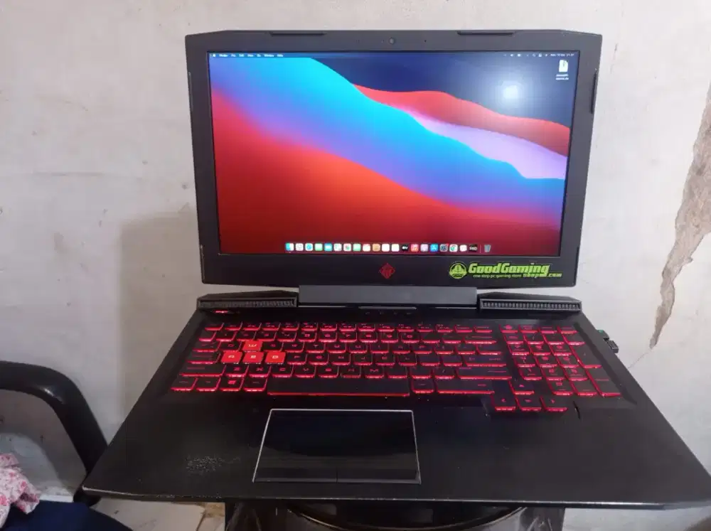 Laptop Omen 15-ce0xx gaming disain