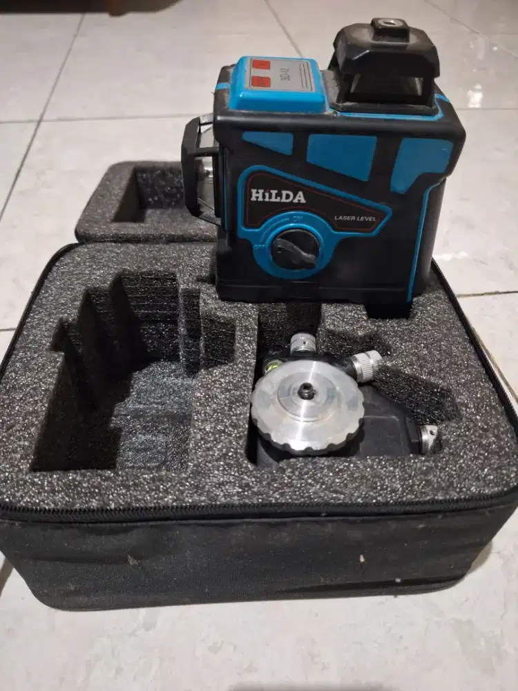 Laser level hilda
