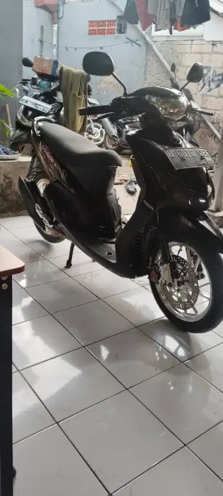 MIO SMILE  2011 WARNA HITAM