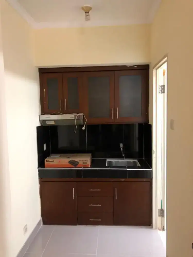 DISEWAKAN APARTEMEN GADING MEDITERANIA FULL FURNISHED LETAK STRATEGIS