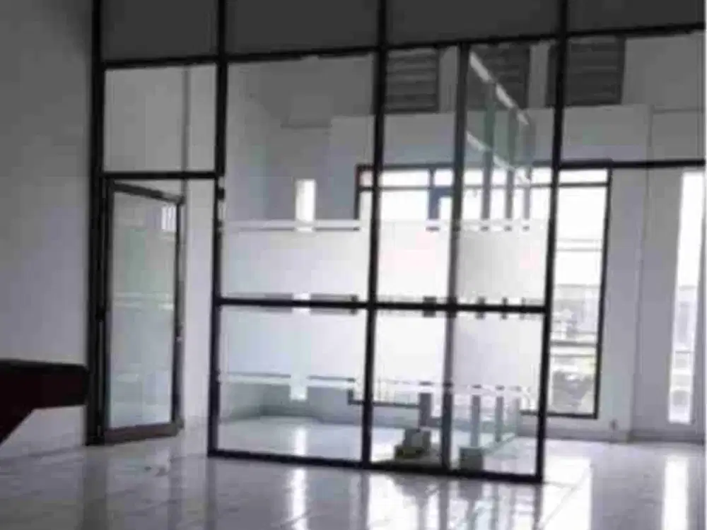 Disewakan Ruko Mainroad Mekar Wangi cocok untuk usaha / kantor