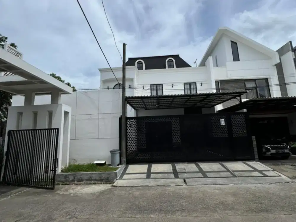 Dijual Rumah Attic Baru Bagus Siap Huni Dekat Sekolah dan Mall Di Kelapa Gading Jakarta Utara