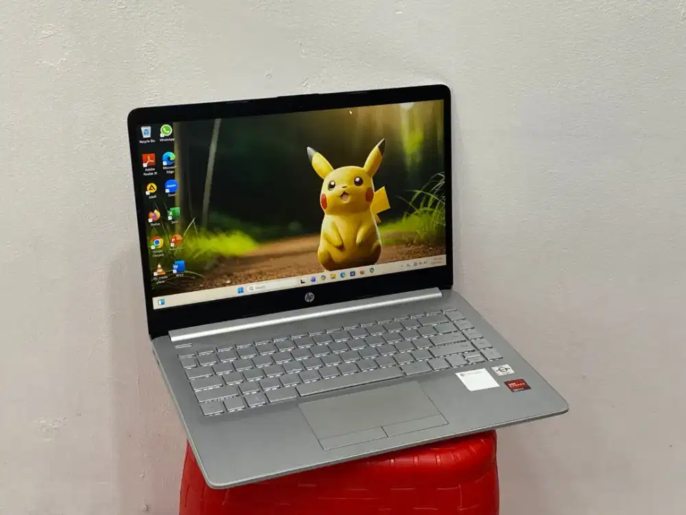 LAPTOP HP 14s-dk1xxx/AMD Athlon silver 3050U /Ram 4GB /SSD 512GB